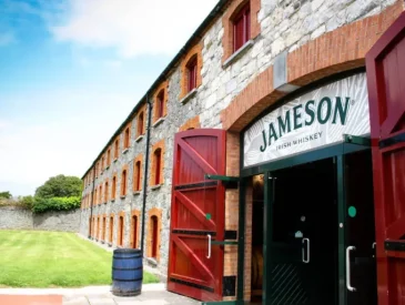 The Top 10 Irish Breweries and Distilleries to visit in Ireland for St Patricks Day