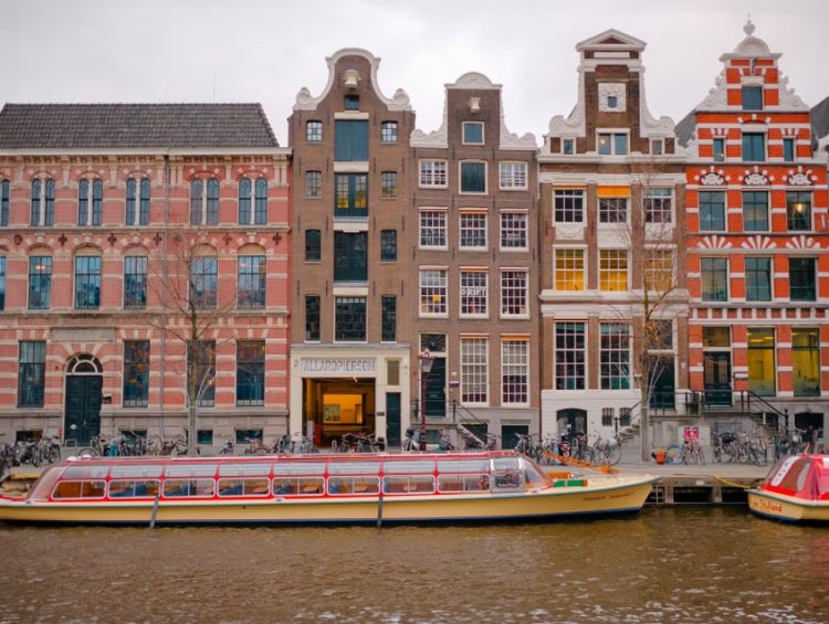 King’s Day in Amsterdam: Enjoy 27 April Without the Chaos King’s Day in Amsterdam: Enjoy 27 April Without the Chaos