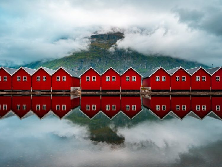 Best Places to Visit End of March: Top Global Destinations