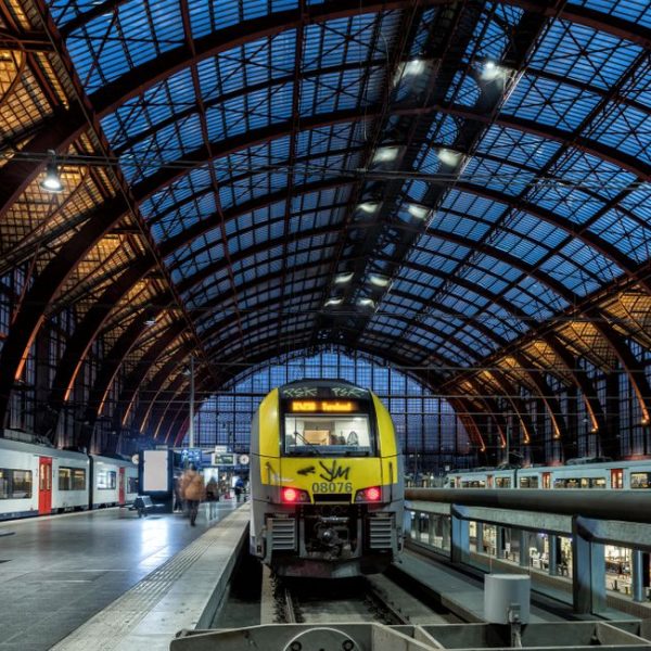 Best Travel Credit Card Youtube: Travel Credit Card YouTube Advice Is Broken: 6 Rules That Actually Apply in Europe