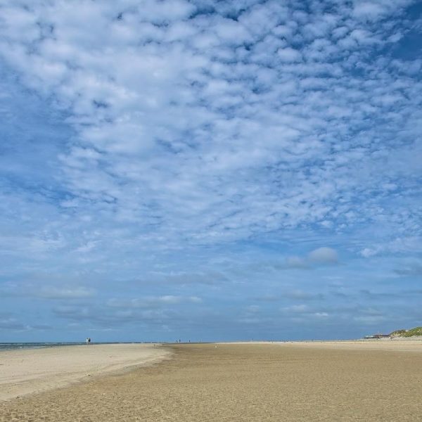 Dutch Island Day Trips: Choosing One Instead of Chasing All Five Dutch Island Day Trips: Choosing One Instead of Chasing All Five